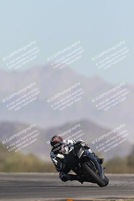 media/Oct-26-2025-Race Pace (Sun) [[c1447ca738]]/Non Verified (1st 20 Minutes of every Hour)/4-Turn 14 (1110am)/